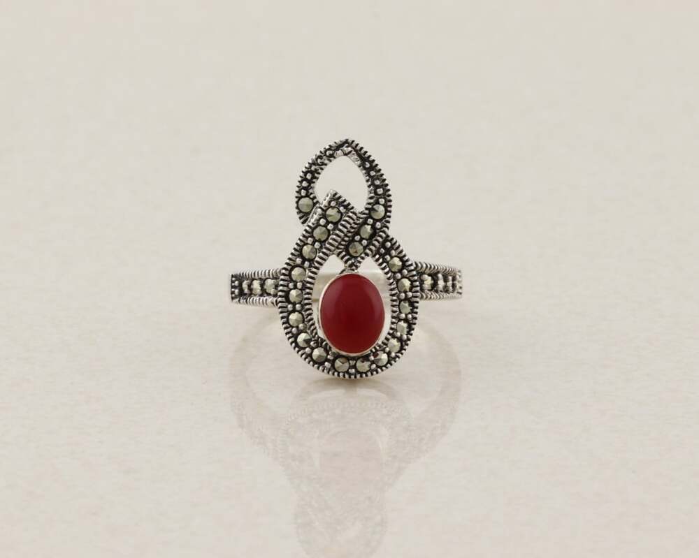 Sterling Silver Carnelian & Marcasite Ring Size 9 1/4